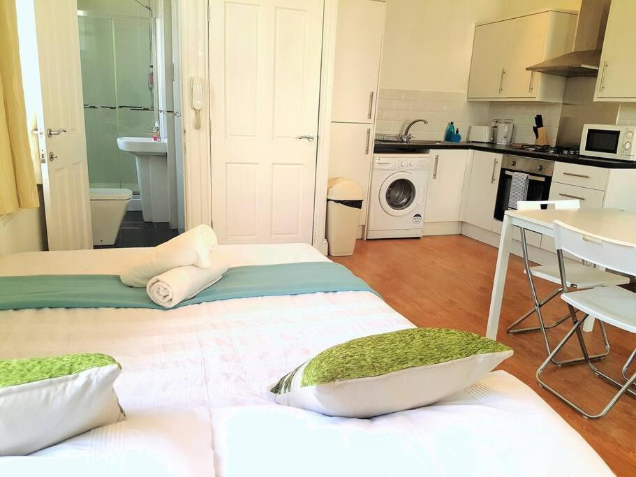 Excellent Studio Flat In Λονδίνο Εξωτερικό φωτογραφία