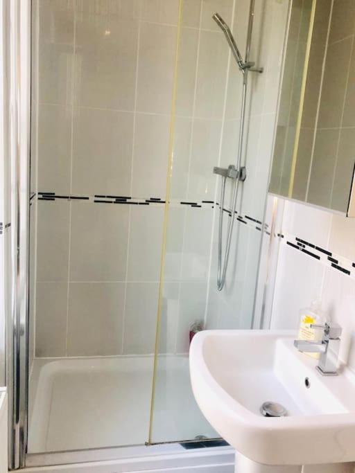 Excellent Studio Flat In Λονδίνο Εξωτερικό φωτογραφία